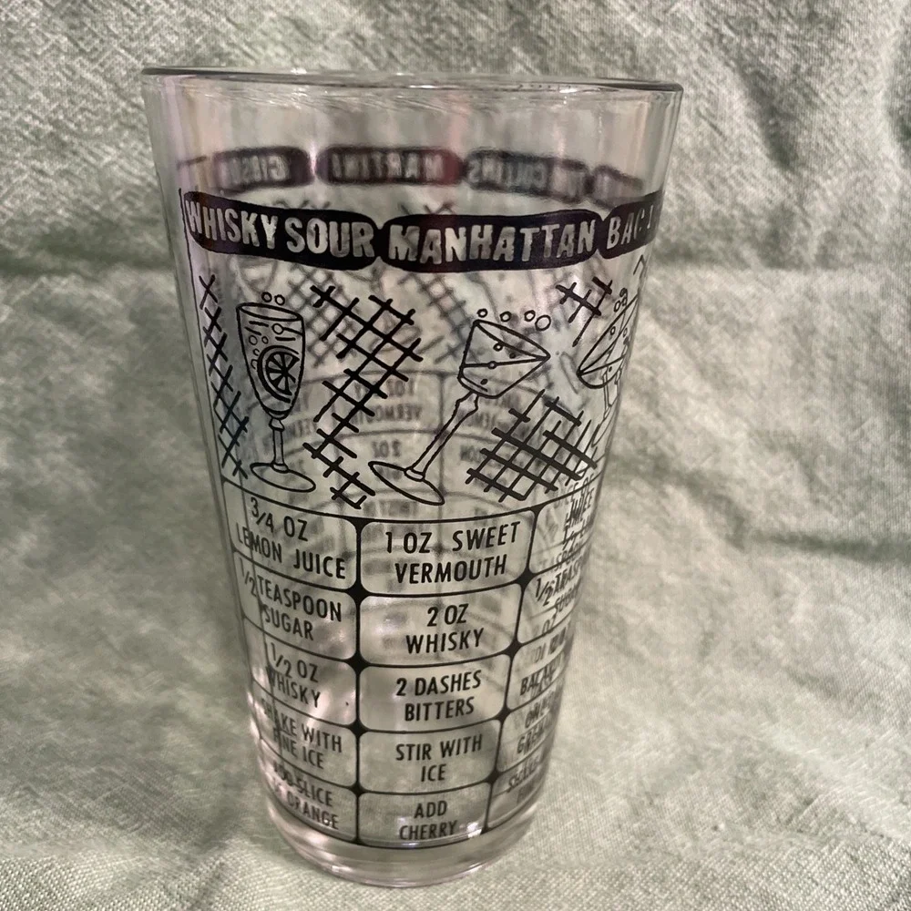 Vintage Federal Glass Bartender Bar Cocktail With 7 Mixed Drink Recipes 1950's